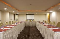 CRYSTAL ADMIRAL AQUA COLLECTION Meetings
